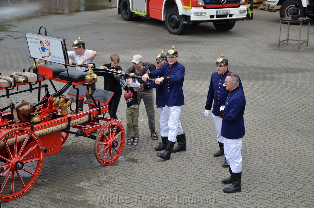 Tag der Offenen Tuer BF Koeln Weidenpesch Scheibenstr P484.JPG